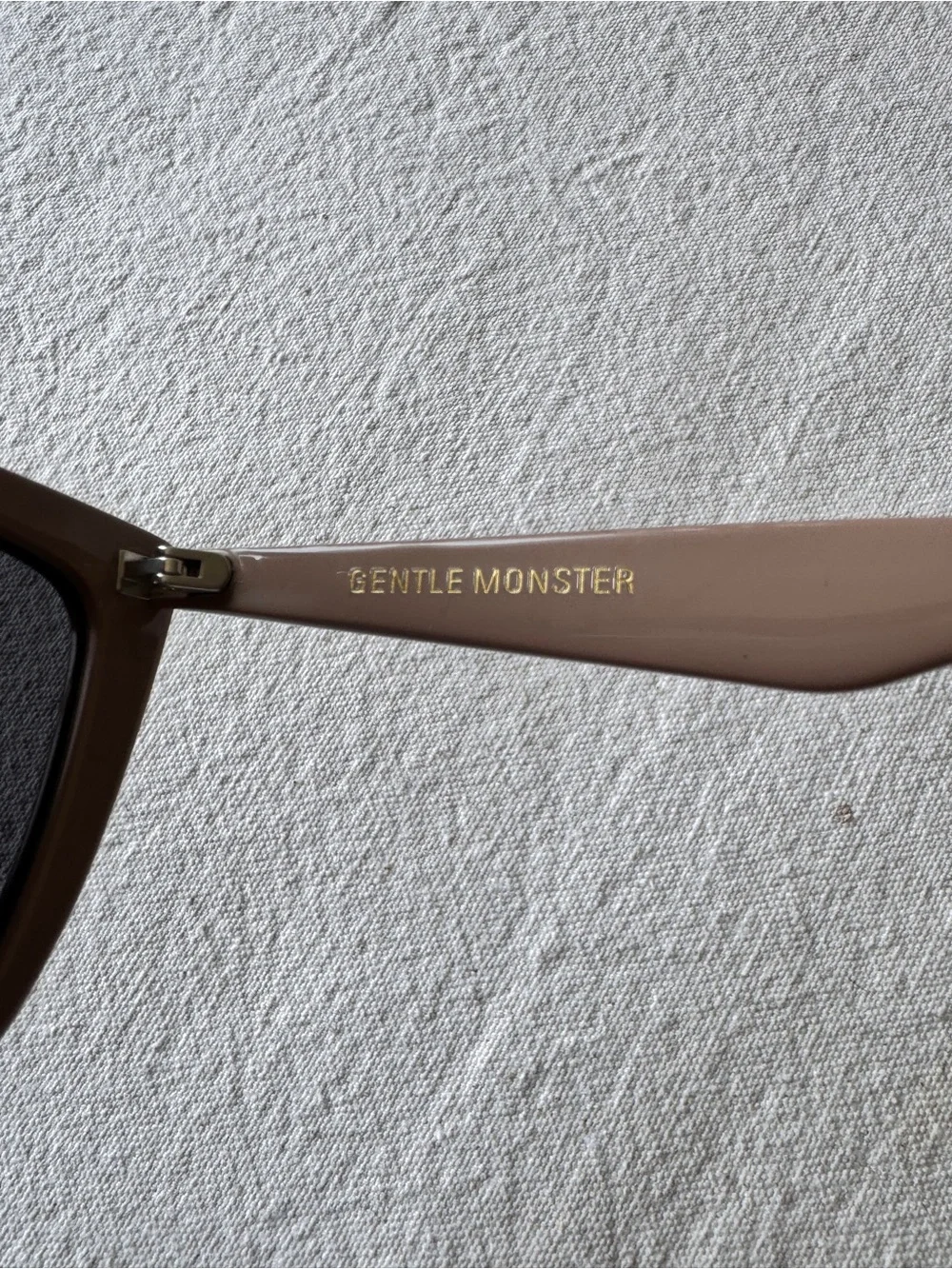GENTLE MONSTER Pink Cat-Eye Sunglasses